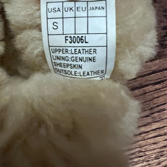 Baby Booties - Picture 2 of 5